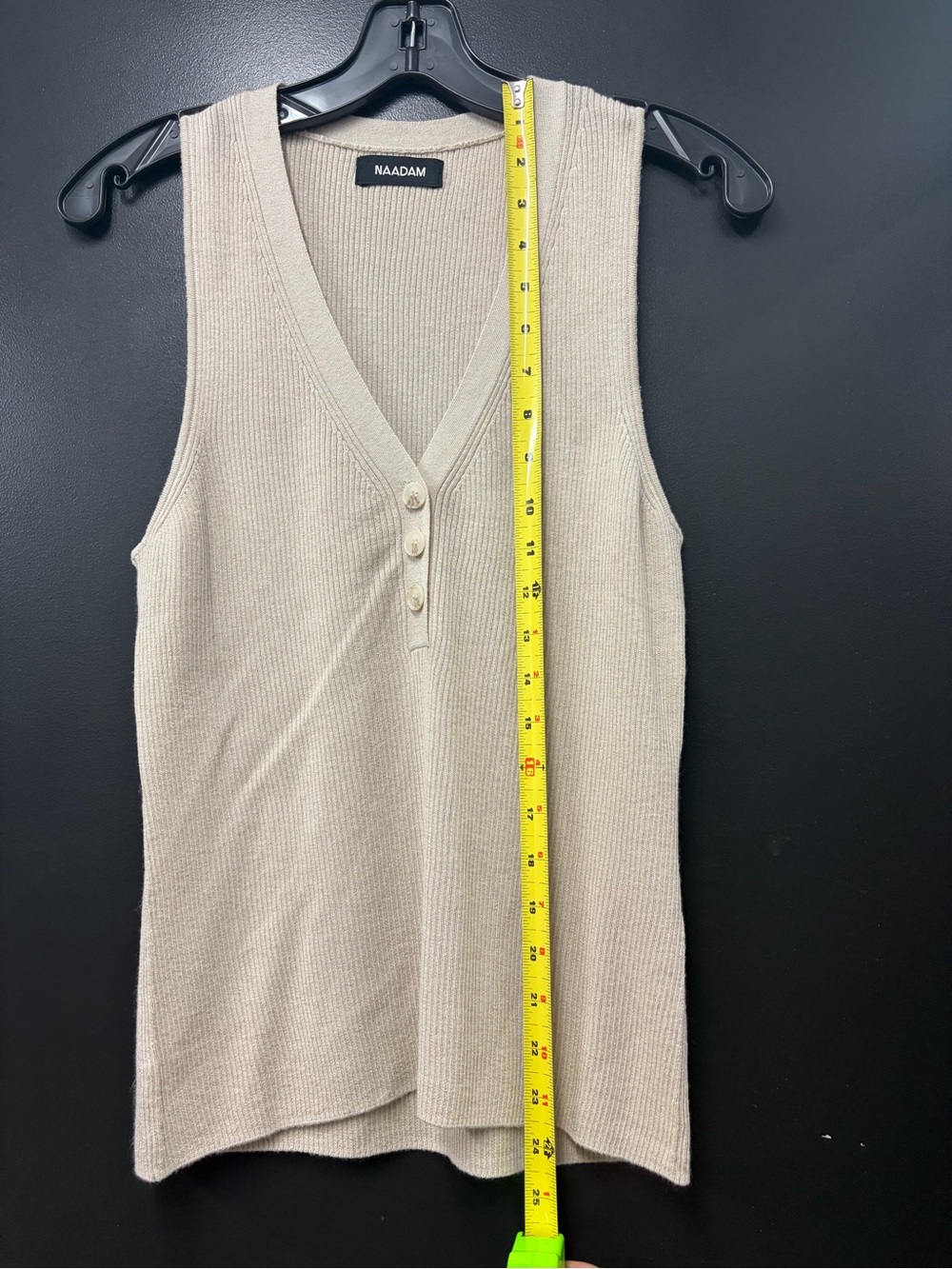 NAADAM Cream Ribbed V-Neck Button Tank - Picture 4 of 5